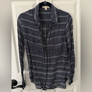 Cloth & Stone Navy and White Pattern Top